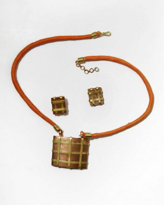 Titir(#1992)-gallery-0