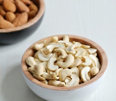 Check Mate Set of 2 Bowls in Mango Wood(#2323)-gallery-1